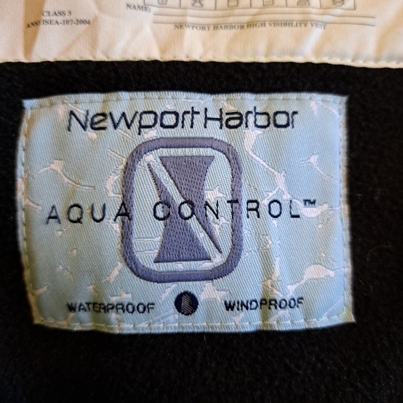 High-Visibility Reflective Jacket - Picture 4 of 12